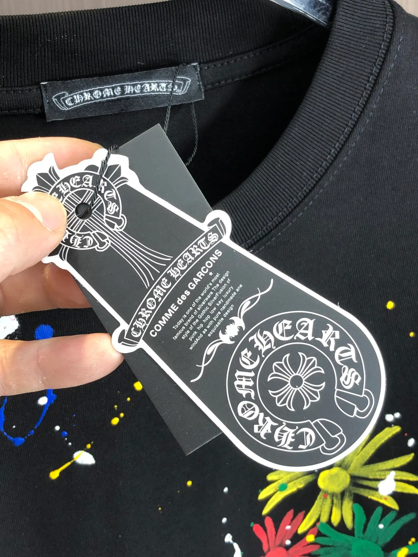 🅿️210 CH Cro 2025 spring and summer new round neck short sleeves. Large logo hand-painted technology uses high weight 320g double yarn combed cotton fabric. Slightly loose version. The fabric feels soft and thick. Same style for men and women. Color: black and white. Size: SMLXLXXL